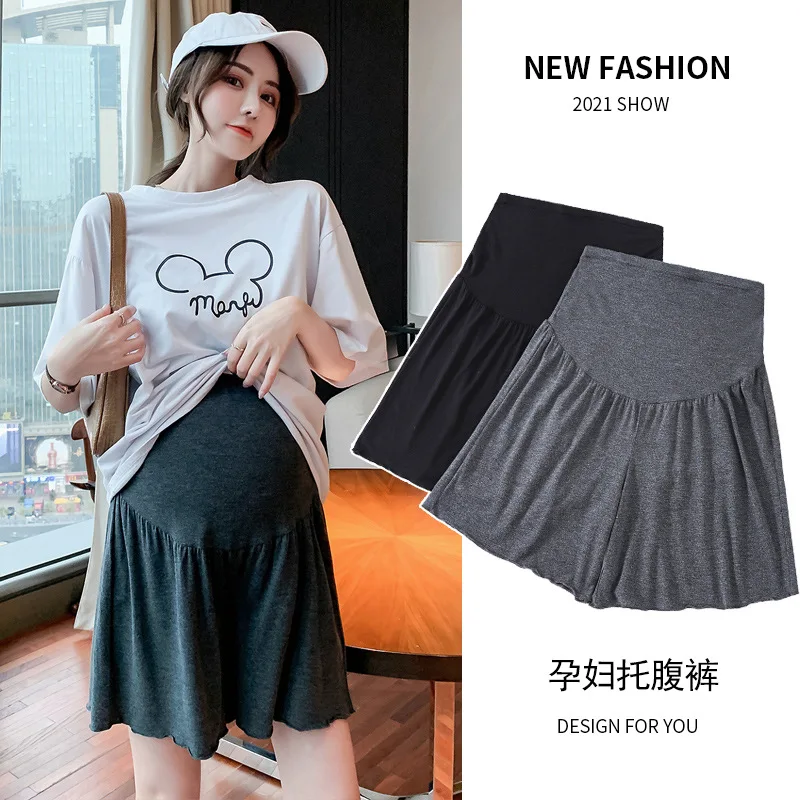 Maternity wear modal pregnant women shorts, thin summer loose loose wooden ears, wide-legged large size pregnant women pants
Maternity wear modal pregnant women shorts, thin summer loose loose wooden ears, wide-legged large size pregnant women pants