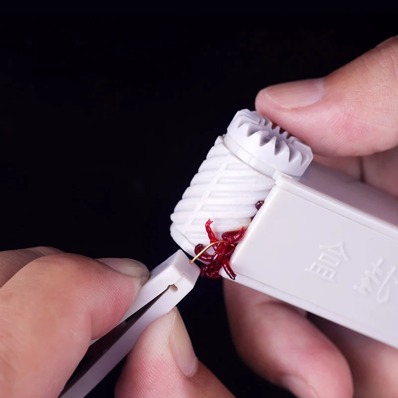 Fishing Red Worm Clip Gear Hanging Box on Bait Live Accessories | Спорт и развлечения