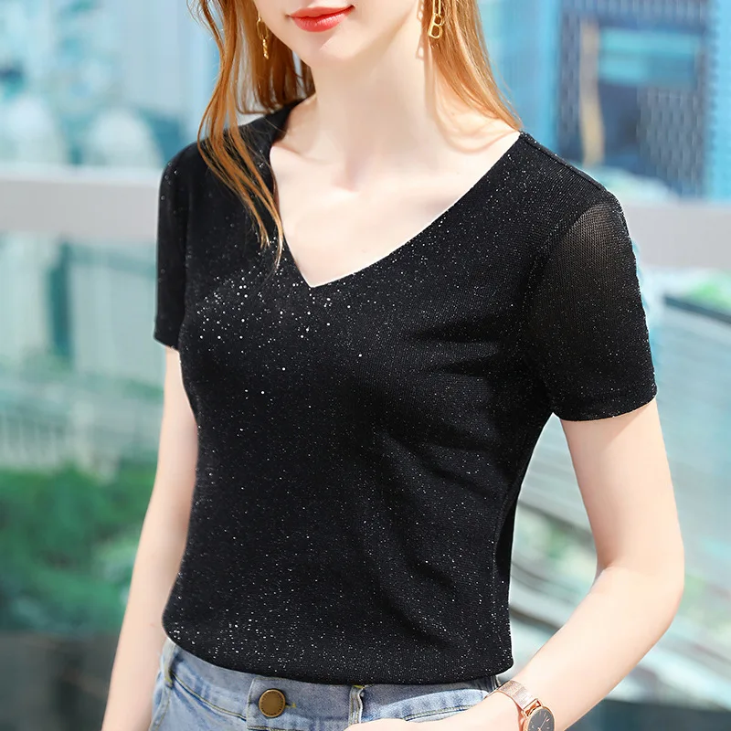Bright silk short sleeve T-shirt women's summer women's 2021 new fashion black net bottom top V-neck tight foreign style top
Bright silk short sleeve T-shirt women's summer women's 2021 new fashion black net bottom top V-neck tight foreign style top
