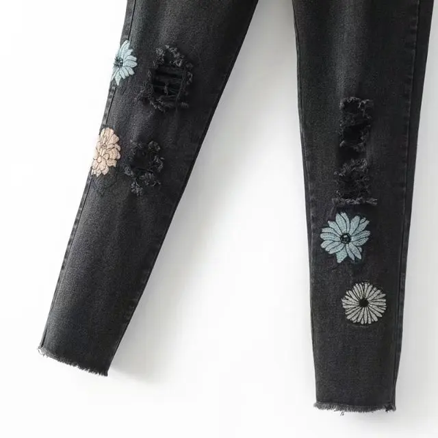Lady's Jeans Embroidery Floral Scratched Vintage distressed jeans women DM001
Lady's Jeans Embroidery Floral Scratched Vintage distressed jeans women DM001