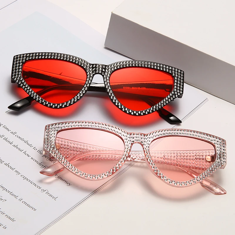 Fashion Cat Eye Sunglasses With Diamond Luxury Brand Design Women Personality Sun glasses Shades UV400 Eyewear oculos de sol
Fashion Cat Eye Sunglasses With Diamond Luxury Brand Design Women Personality Sun glasses Shades UV400 Eyewear oculos de sol