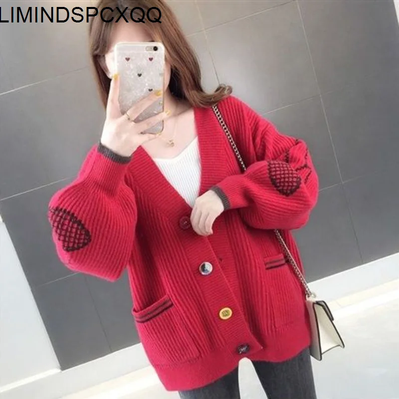 2021 New Spring Autumn Women Sweaters V-neck Casual Knit Cardigans Embroidery Floral Long Sleeve Korean Loose Cardigan Coat
2021 New Spring Autumn Women Sweaters V-neck Casual Knit Cardigans Embroidery Floral Long Sleeve Korean Loose Cardigan Coat