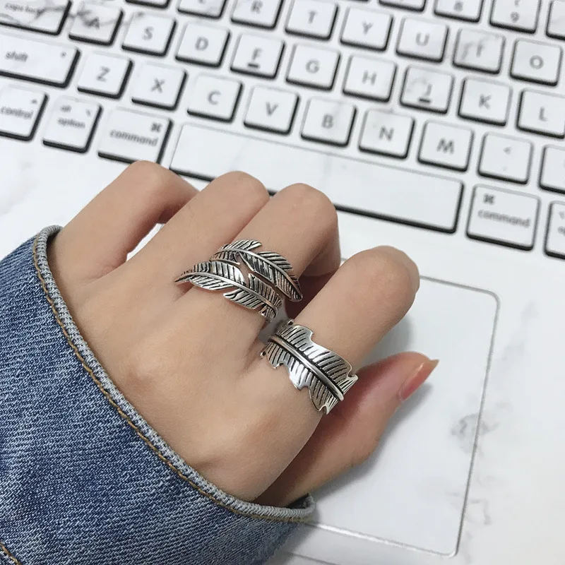 FMILY Minimalist 925 Sterling Silver Personality Feather Leaf Ring Retro Fashion Cute Fox Jewelry Gift for Girlfriend
FMILY Minimalist 925 Sterling Silver Personality Feather Leaf Ring Retro Fashion Cute Fox Jewelry Gift for Girlfriend