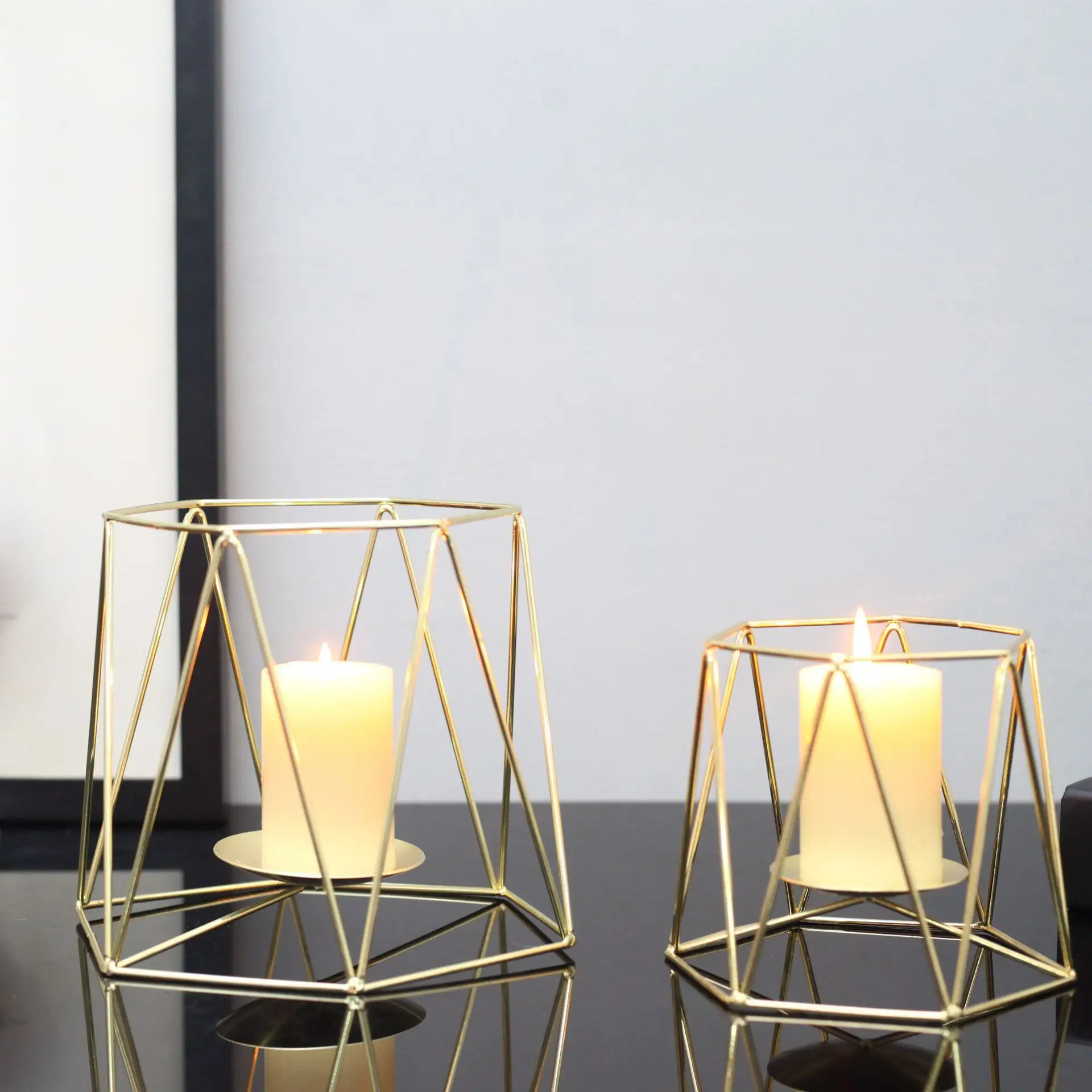 Candle holder geometric wrought iron creative scented candle dining table decoration romantic wedding decorations home decor
Candle holder geometric wrought iron creative scented candle dining table decoration romantic wedding decorations home decor