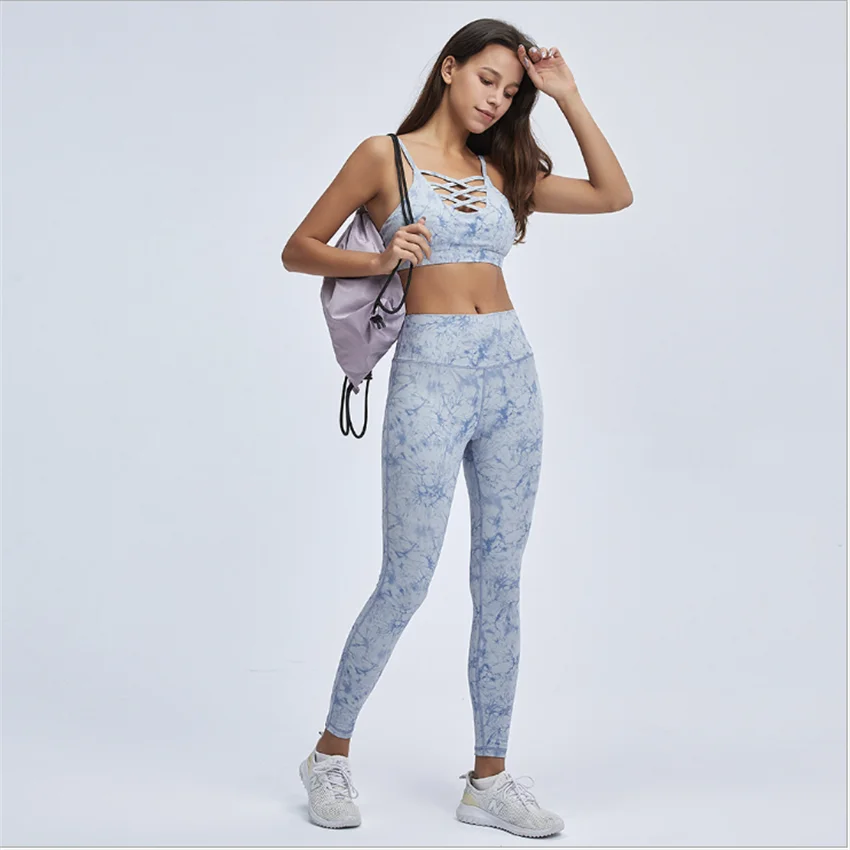 New Sexy Ladies Yoga Fitness Bra Set Gathered Shockproof Bra Trousers Nude Tie-dye Yoga Sports Suit Fitness ClothesDS169 
New Sexy Ladies Yoga Fitness Bra Set Gathered Shockproof Bra Trousers Nude Tie-dye Yoga Sports Suit Fitness ClothesDS169