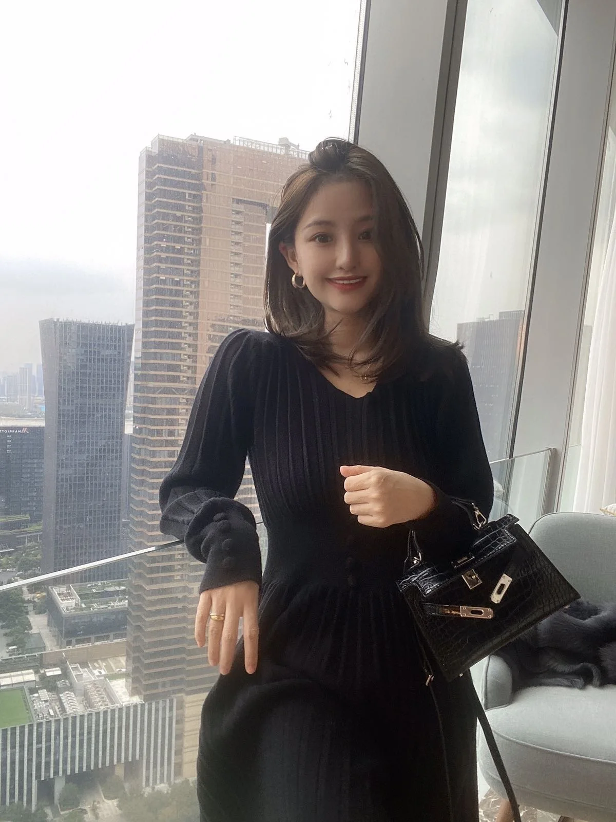 Knitted Dress Women Casual Long Sleeve Vintage Elegant Office Sweater Dress Female 2021 Winter One-piece Dress Korean Outerwear
Knitted Dress Women Casual Long Sleeve Vintage Elegant Office Sweater Dress Female 2021 Winter One-piece Dress Korean Outerwear