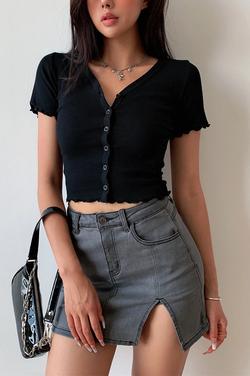 Thin Women's Knitted Cardigan Sexy Solid Color T-Shirt Crop Top Fashion Casual Short-Sleeved Women's Frilled T-Shirt
Thin Women's Knitted Cardigan Sexy Solid Color T-Shirt Crop Top Fashion Casual Short-Sleeved Women's Frilled T-Shirt