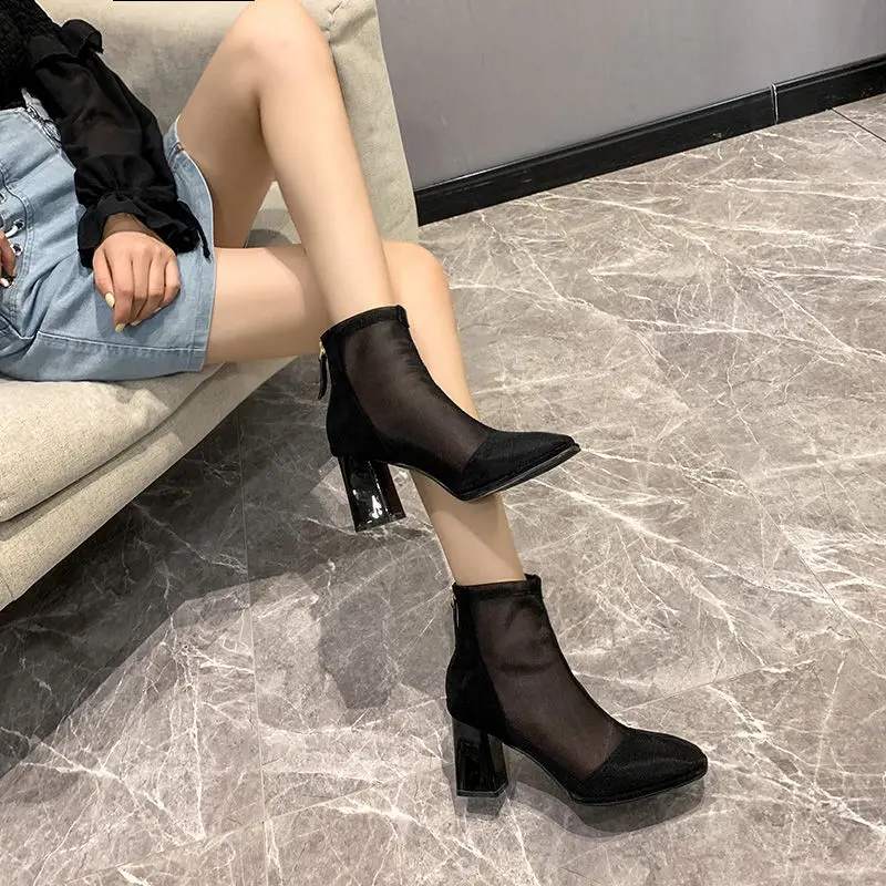 Women High Heels Boots Patent Leather Ankle Boots Fashion Thick Heel Slip On Winter Women's Shoes Zip Boots Women Red
Women High Heels Boots Patent Leather Ankle Boots Fashion Thick Heel Slip On Winter Women's Shoes Zip Boots Women Red