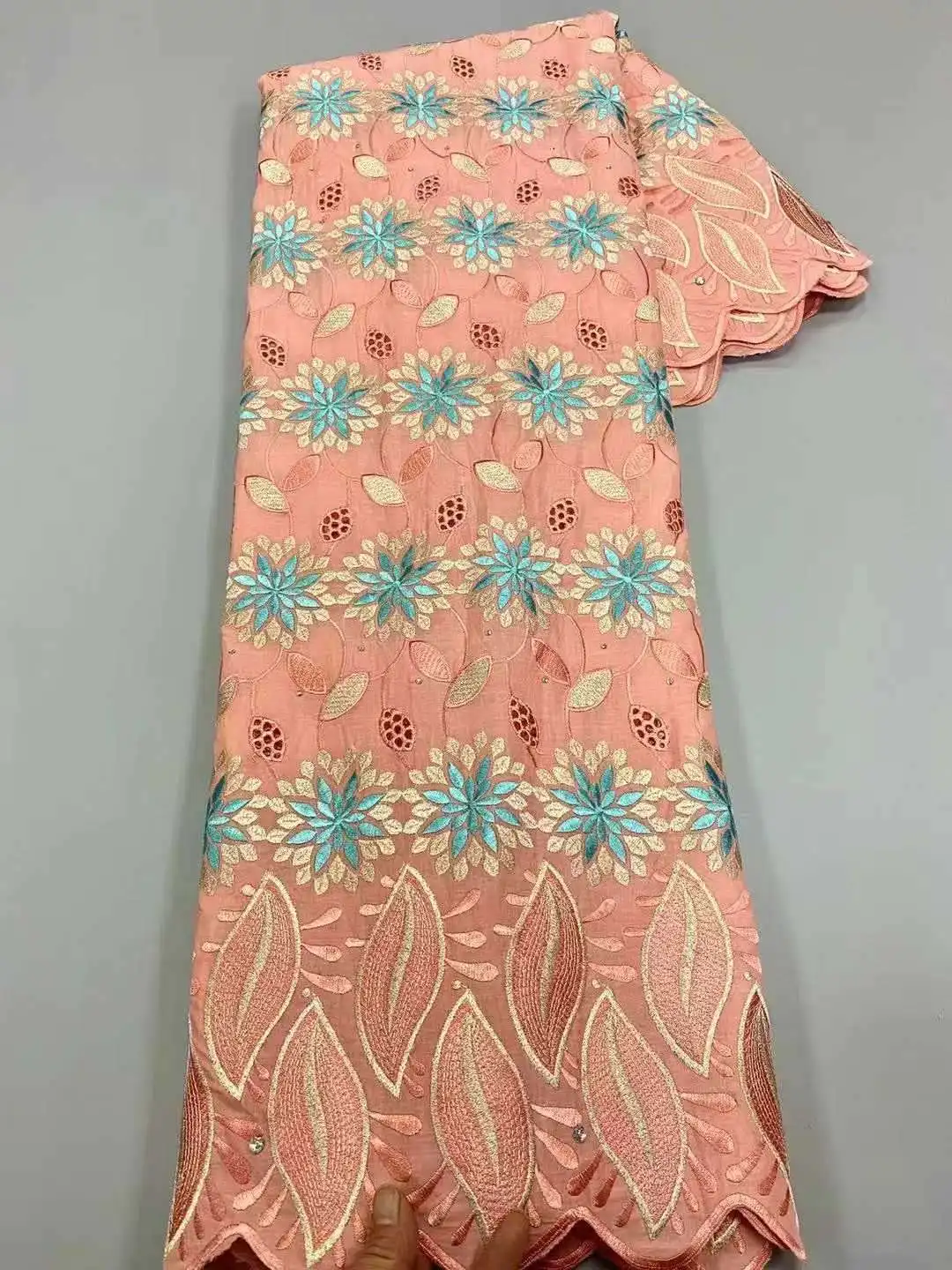 Fashion style 2021 good quality embroidery swiss voile lace fabric in swizerland 5yards cotton lace fabric for clothes KC2131
Fashion style 2021 good quality embroidery swiss voile lace fabric in swizerland 5yards cotton lace fabric for clothes KC2131