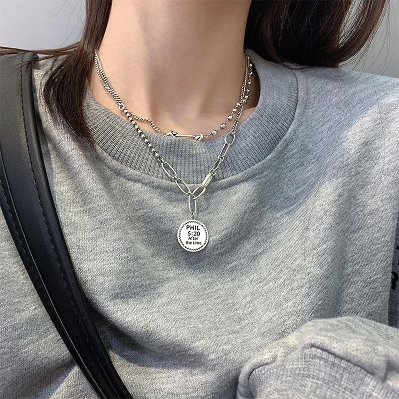 Women Necklaces 925 Silver Jewelry Geometry Round Letter Pendant Woman Necklace Punk Hip Hop Simplicity Women's Neck Chain
Women Necklaces 925 Silver Jewelry Geometry Round Letter Pendant Woman Necklace Punk Hip Hop Simplicity Women's Neck Chain