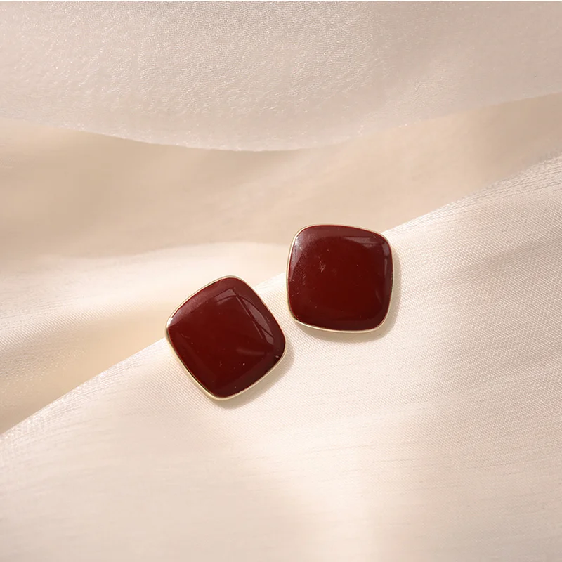 Origin Summer Simple Geometric Sqaure Red Color Stud Earrings for Women Japanese Tiny Small Drip Oil Earrings Jewelry Gifts
Origin Summer Simple Geometric Sqaure Red Color Stud Earrings for Women Japanese Tiny Small Drip Oil Earrings Jewelry Gifts