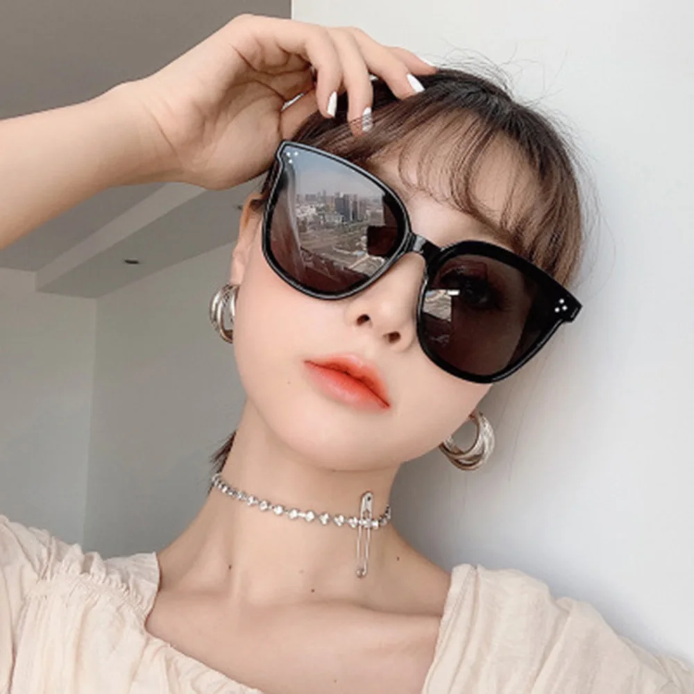 Klassnum Oversized Sunglasses Women Retro Square Sunglasses Women Luxury Brand Design Glasses Female Driving Eyewear
Klassnum Oversized Sunglasses Women Retro Square Sunglasses Women Luxury Brand Design Glasses Female Driving Eyewear