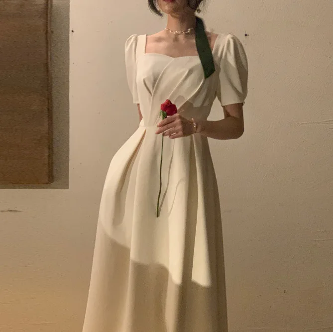 Women's Summer Puff Sleeve Square Collar White Princess Dress Female Sweet Simple Long pleated Beach Dresses
Women's Summer Puff Sleeve Square Collar White Princess Dress Female Sweet Simple Long pleated Beach Dresses