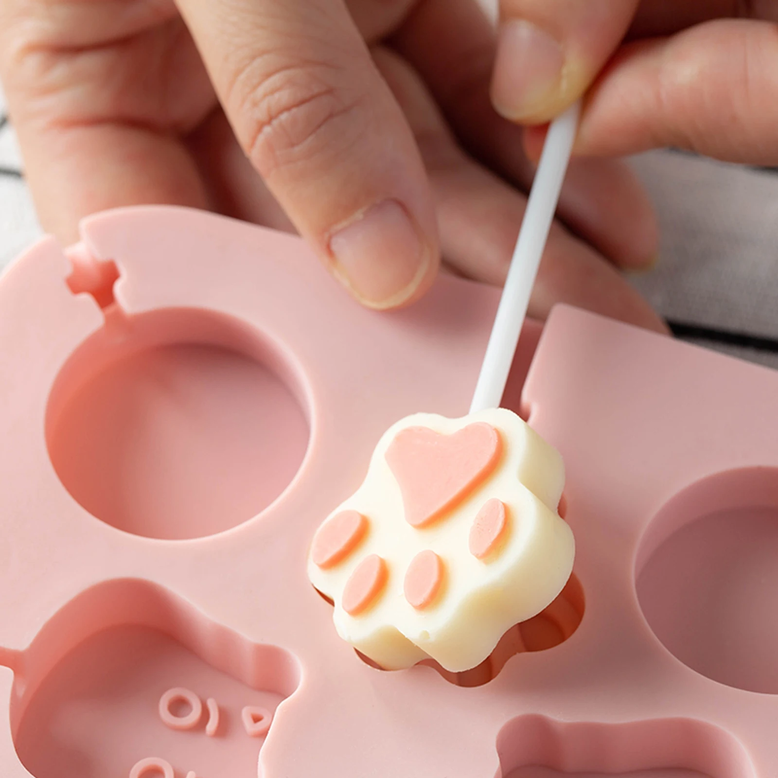 8 Hole Cute Cat's Claw Shaped Silicone Lollipop Mold Diy Chocolate Soap Baking Mold Pastry Baking Tray Cookies Decoration Tool
8 Hole Cute Cat's Claw Shaped Silicone Lollipop Mold Diy Chocolate Soap Baking Mold Pastry Baking Tray Cookies Decoration Tool