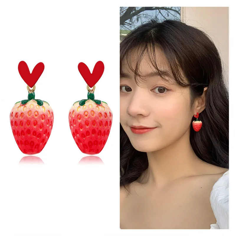 1Pair Sweet Girl Heart Strawberry Earrings For Women Cute Resin Fruit Pendant Earrings Jewelry Fashion Red Earrings Party Gifts
1Pair Sweet Girl Heart Strawberry Earrings For Women Cute Resin Fruit Pendant Earrings Jewelry Fashion Red Earrings Party Gifts