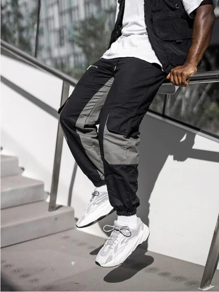 2020 Autumn Winter Men's new Color-Blocking Multi-Pocket Tooling Pants European American High Street Fashion RetroCcasual Pants
2020 Autumn Winter Men's new Color-Blocking Multi-Pocket Tooling Pants European American High Street Fashion RetroCcasual Pants