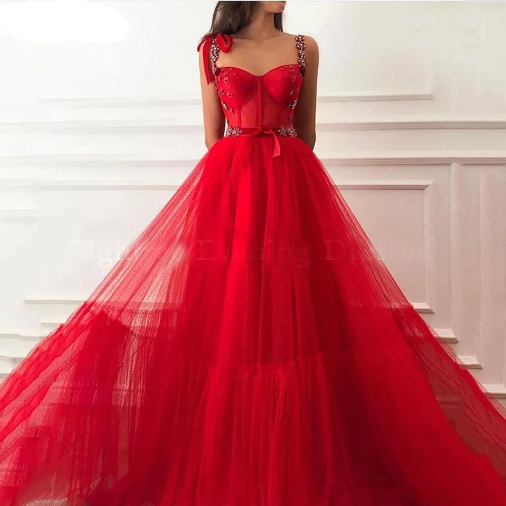 Spaghetti strap Fashion Ball Gown Floor Length Court train Dress Applique Beading Tulle Evening Dresses
Spaghetti strap Fashion Ball Gown Floor Length Court train Dress Applique Beading Tulle Evening Dresses
