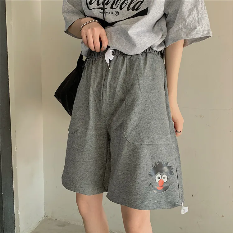 Funny Harajuku style sporty shorts female summer new style Korean cartoon print wild loose five-point shorts
Funny Harajuku style sporty shorts female summer new style Korean cartoon print wild loose five-point shorts