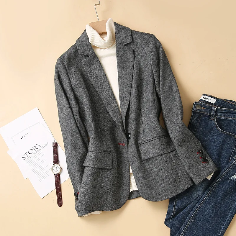 2021 Women Wool Blazer 80%Wool 20%Poly Office Lady Blazer Single Button Two Pocket Jacket Spring Autumn Wool Coat Female K261
2021 Women Wool Blazer 80%Wool 20%Poly Office Lady Blazer Single Button Two Pocket Jacket Spring Autumn Wool Coat Female K261