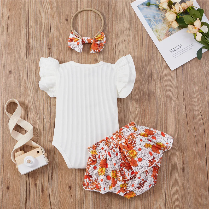 3pcs 0-2Years Baby Girls Clothes Sets,Children Girls Sweet Cute Solid Color Fly Sleeve Romper and Flower Shorts with Headband
3pcs 0-2Years Baby Girls Clothes Sets,Children Girls Sweet Cute Solid Color Fly Sleeve Romper and Flower Shorts with Headband
