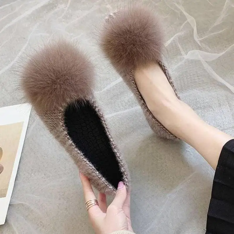 Winter flat Women Shoes Plush Keeps Warm Casual Lady Shoes Slip On Loafers Non-slip Comfortable hairy Plush warmth Cotton Shoe
Winter flat Women Shoes Plush Keeps Warm Casual Lady Shoes Slip On Loafers Non-slip Comfortable hairy Plush warmth Cotton Shoe