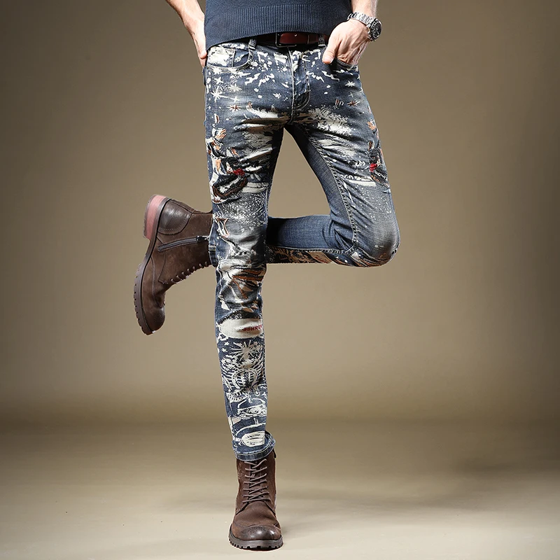 Мужские джинсы с вышивкой VIANKANI, модные эластичные джинсовые брюки с принтом, уличная одежда, хлопковые синие прямые облегающие брюки 28-36
Мужские джинсы с вышивкой VIANKANI, модные эластичные джинсовые брюки с принтом, уличная одежда, хлопковые синие прямые облегающие брюки 28-36