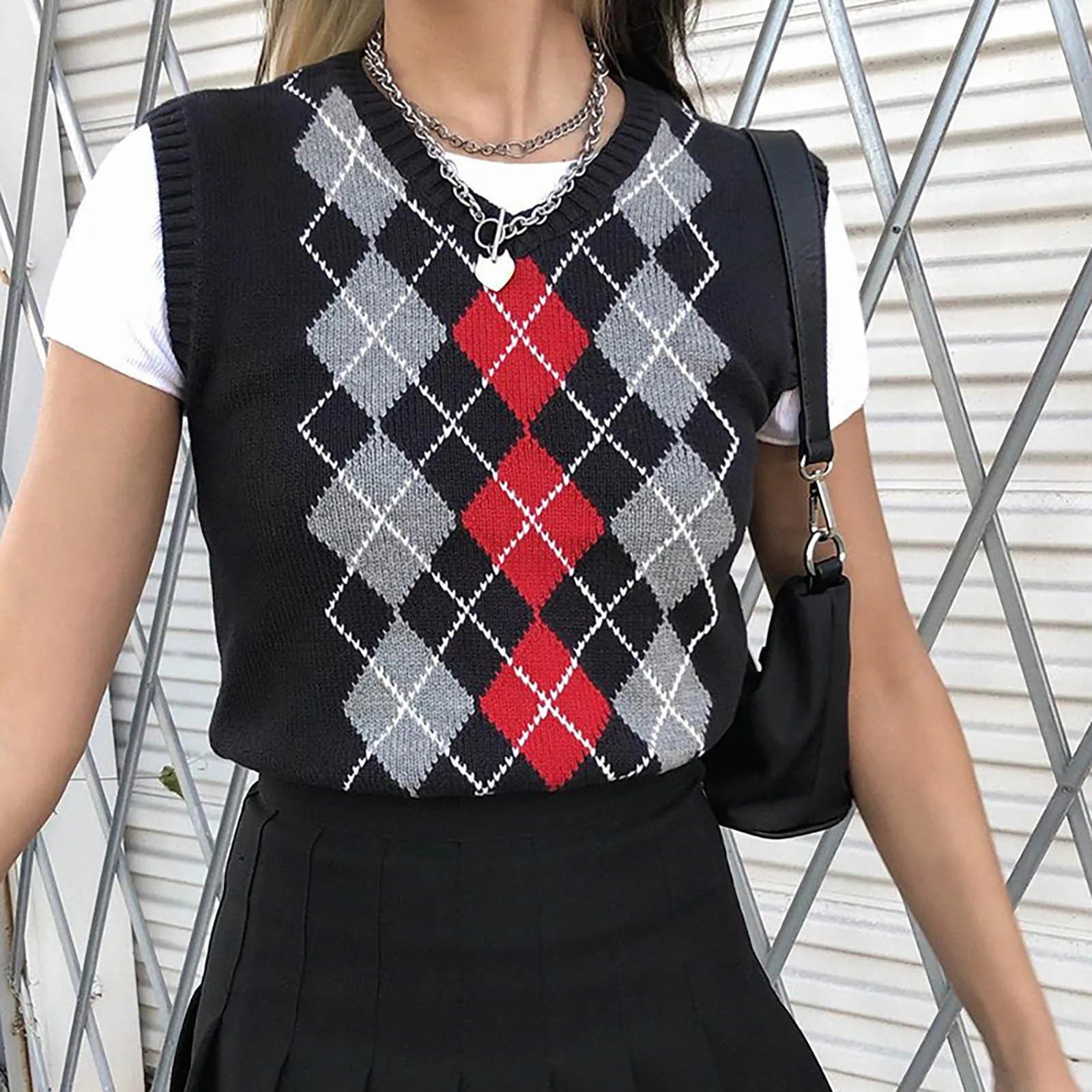 Classic Women Vest Sweater Geometric Plaid Print Sleeveless Top For Young Lady Knitted Sweaters Cropped Top
Classic Women Vest Sweater Geometric Plaid Print Sleeveless Top For Young Lady Knitted Sweaters Cropped Top