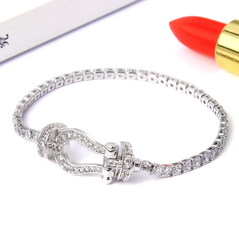 Popular New Horseshoe Copper Gold-plated Women's Bracelet U-shaped Head Full Brick Zircon Bracelet for Women & Men 
Popular New Horseshoe Copper Gold-plated Women's Bracelet U-shaped Head Full Brick Zircon Bracelet for Women & Men