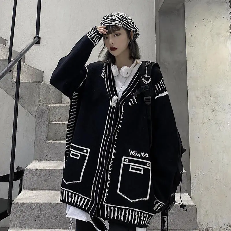 New 2021 Autumn Women Sweater Loose Japan Style Sweet Knitted Cardigans V-Collar Oversize Female Cardigans Sweater Cute
New 2021 Autumn Women Sweater Loose Japan Style Sweet Knitted Cardigans V-Collar Oversize Female Cardigans Sweater Cute