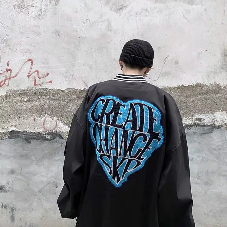 21 Spring Autumn Jacket Mens New Love Embroidered Jacket Male American Street Loose Stand Top Young Zipper Handsome Men Clothing
21 Spring Autumn Jacket Mens New Love Embroidered Jacket Male American Street Loose Stand Top Young Zipper Handsome Men Clothing