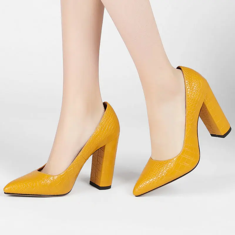 Women's High Heels Sexy Bride Party Square Heel Pointed Toe Shallow Mouth High Heel Shoes Women Shoes Big Size 34-43
Women's High Heels Sexy Bride Party Square Heel Pointed Toe Shallow Mouth High Heel Shoes Women Shoes Big Size 34-43