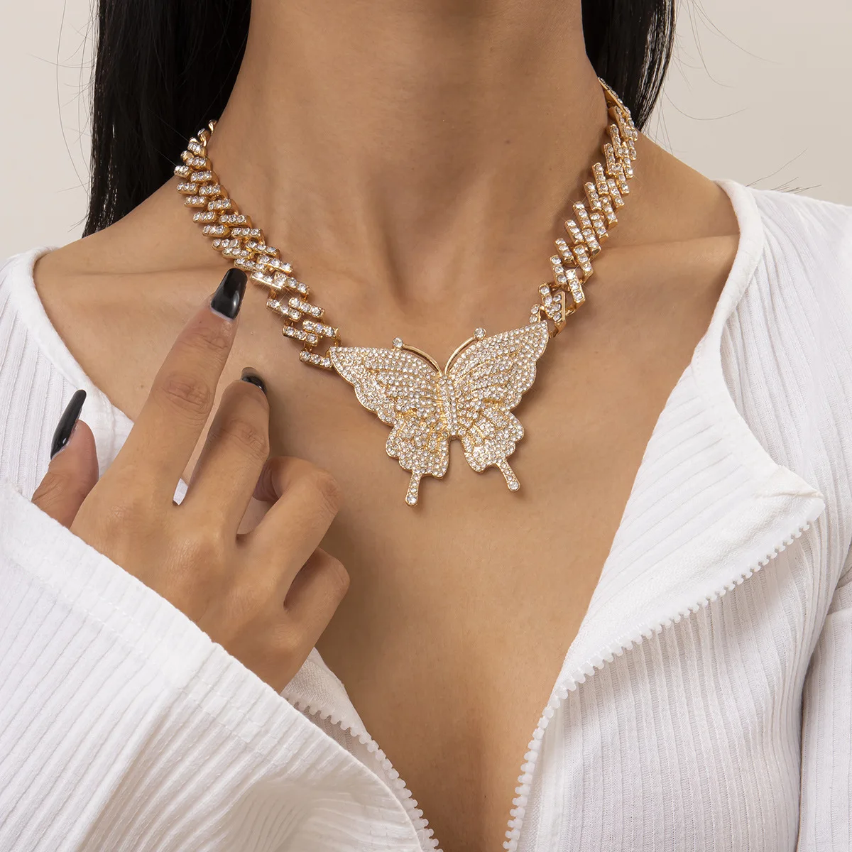 Luxury Colorful Crystal Butterfly Pedant Necklace for Women Miami Cuban Zircon Chain Neck Lock Choker Necklacer Trend Jewelry
Luxury Colorful Crystal Butterfly Pedant Necklace for Women Miami Cuban Zircon Chain Neck Lock Choker Necklacer Trend Jewelry