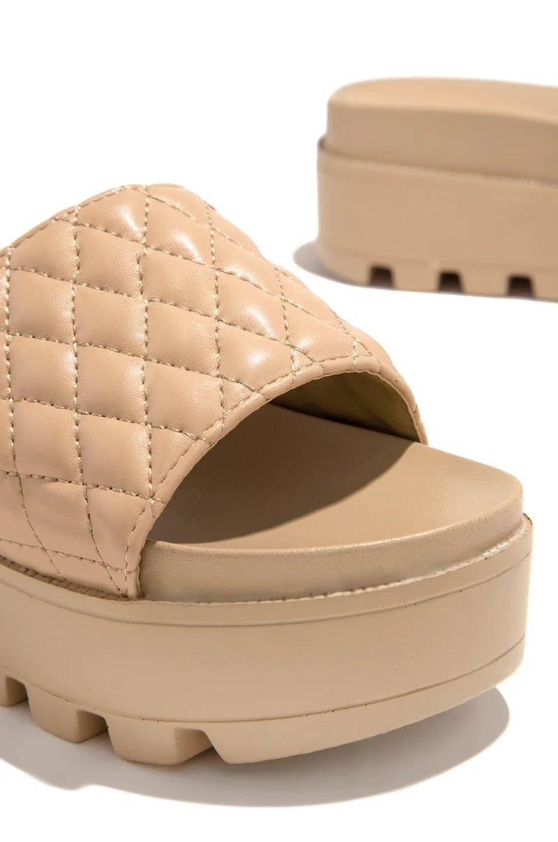 Summer Women Luxury Shoes Slipper Summer PU Leather Women's Sandal Casual Slides Outdoor Female Platform Sandals Shoes for Women
Summer Women Luxury Shoes Slipper Summer PU Leather Women's Sandal Casual Slides Outdoor Female Platform Sandals Shoes for Women