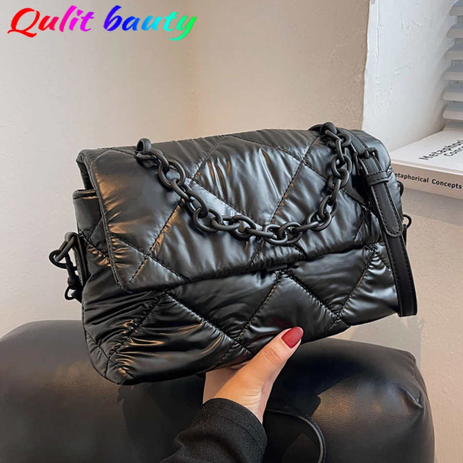 Fashion Women Padded Shoulder Messenger Bag Winter Luxury Designer Female Handbag High Quality PU and Down Fabric Crossbody Bag
Fashion Women Padded Shoulder Messenger Bag Winter Luxury Designer Female Handbag High Quality PU and Down Fabric Crossbody Bag