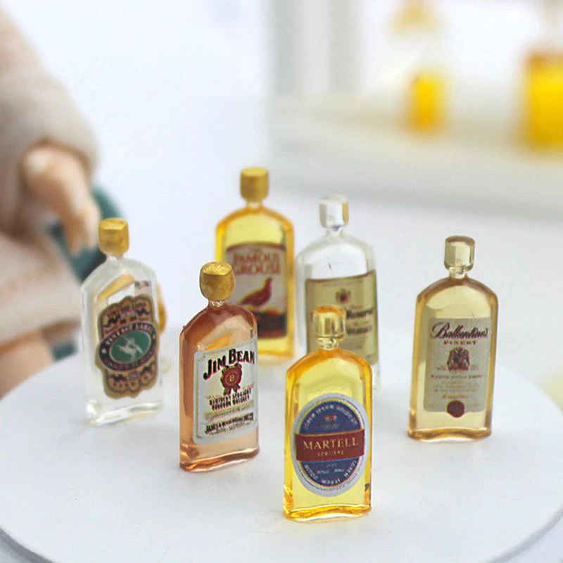 6PCS/Lot 1/12 Scale Dollhouse Miniature Wine Bottle Mini Drinks for Blyth Barbies BJD OB11 Doll House Toys Accessories
6PCS/Lot 1/12 Scale Dollhouse Miniature Wine Bottle Mini Drinks for Blyth Barbies BJD OB11 Doll House Toys Accessories