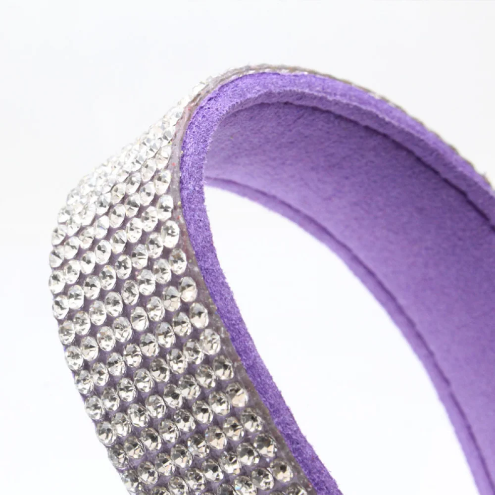 Comfortable Suede Fiber Crystal Dog Collar Glitter Rhinestone Dog Collars Zinc Alloy Buckle Collar for Small Dogs Cats XS/S/M/L
Comfortable Suede Fiber Crystal Dog Collar Glitter Rhinestone Dog Collars Zinc Alloy Buckle Collar for Small Dogs Cats XS/S/M/L