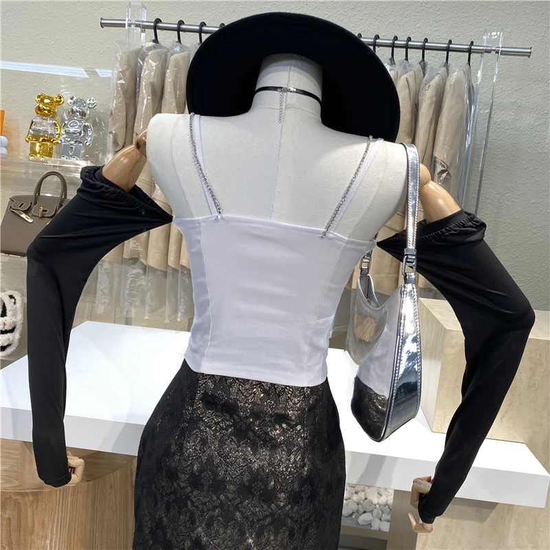 Niche Design Short Slim Heavy Diamond Halter With Off-the-shoulder Long Sleeve Tight Base Top
Niche Design Short Slim Heavy Diamond Halter With Off-the-shoulder Long Sleeve Tight Base Top