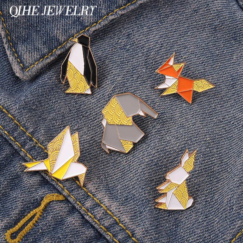 Origami Animal Enamel Pin Custom Cartoon Penguin Bird Fox Elephant Rabbit Badge Brooch Bag Hat Lapel Clothes Jewelry Kid Friend 
Origami Animal Enamel Pin Custom Cartoon Penguin Bird Fox Elephant Rabbit Badge Brooch Bag Hat Lapel Clothes Jewelry Kid Friend