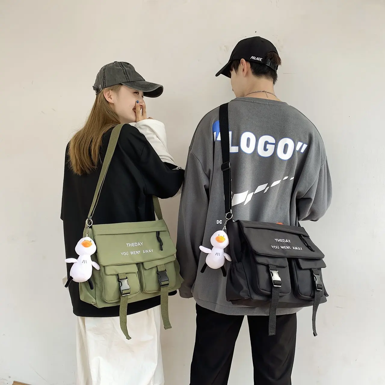 Fashion Men Messenger School Bag Boys Crossbody Satchel Shoulder Bag Waterproof Solid Color Youth Messenger Bags Designed Unisex
Fashion Men Messenger School Bag Boys Crossbody Satchel Shoulder Bag Waterproof Solid Color Youth Messenger Bags Designed Unisex