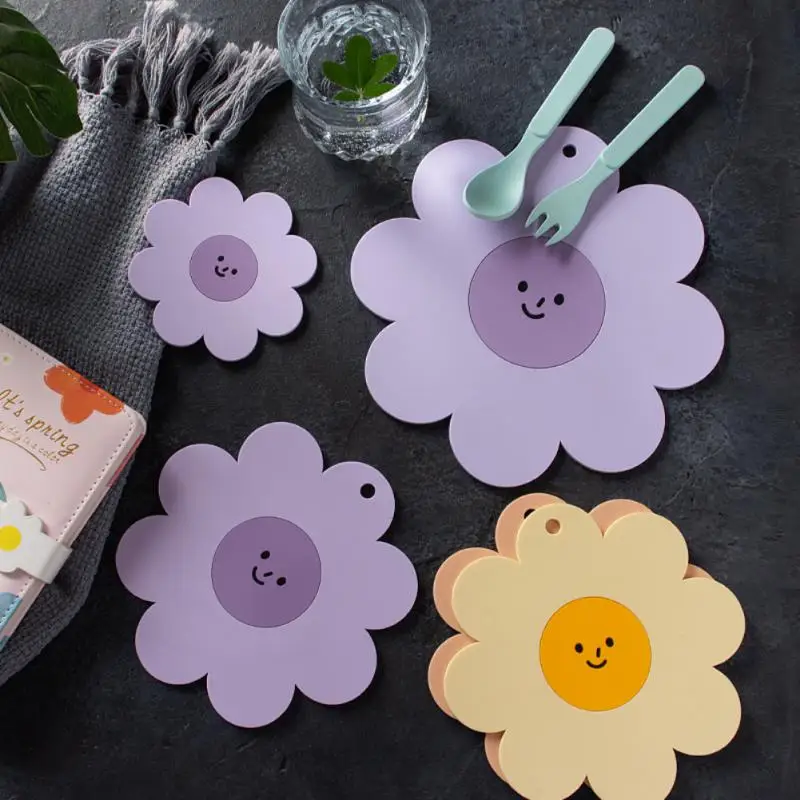 Flower Dish Coffee Cup Mat Heat Insulation Pad Pvc Dining Table Pot Mat Non-slip Bowl Pad Hanging Coasters Home Kitchen Supplies
Flower Dish Coffee Cup Mat Heat Insulation Pad Pvc Dining Table Pot Mat Non-slip Bowl Pad Hanging Coasters Home Kitchen Supplies