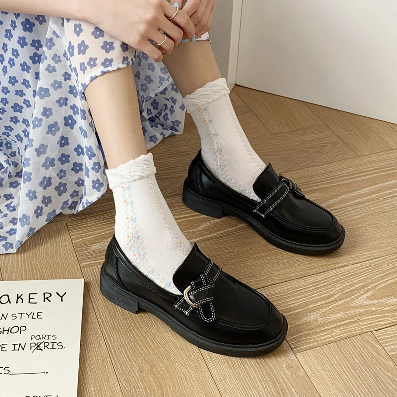 Bowknot Buckle Designer Oxfords Women 2021 Autumn Casual Low Heels Slip On Loafers Boat Shoes Women Platform Leather Black Flats
Bowknot Buckle Designer Oxfords Women 2021 Autumn Casual Low Heels Slip On Loafers Boat Shoes Women Platform Leather Black Flats
