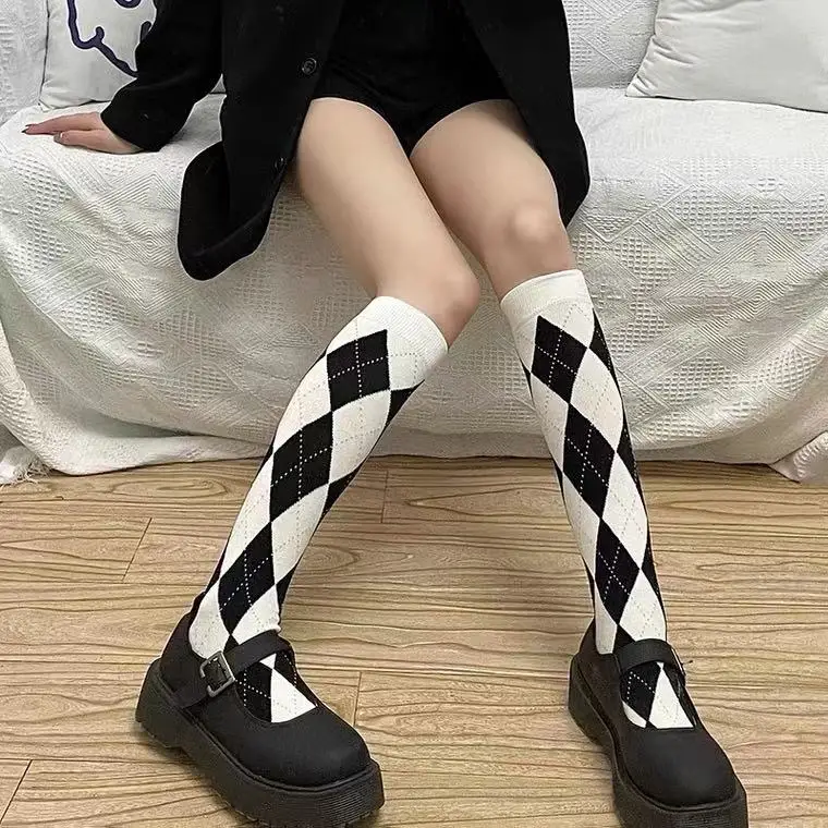 Black and White Diamond Long Tube Socks Female Ins Tide High Tube Stockings Calf Socks Personality Medium Tube Japanese Trend
Black and White Diamond Long Tube Socks Female Ins Tide High Tube Stockings Calf Socks Personality Medium Tube Japanese Trend