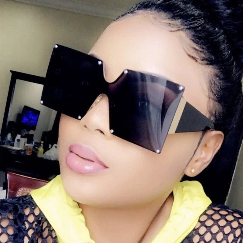Unisex Fashion 2019 New Ladies Square Sunglasses Women Goggle Shades Vintage Brand Designer Oversized Sun Glasses For Female Men
Unisex Fashion 2019 New Ladies Square Sunglasses Women Goggle Shades Vintage Brand Designer Oversized Sun Glasses For Female Men