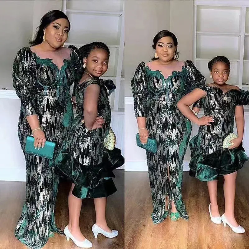 African Velvet Lace Fabric With Sequins 2020 Nigerian French Lace Fabric Fashion High Quality Sequines Velvet For Wedding Dress
African Velvet Lace Fabric With Sequins 2020 Nigerian French Lace Fabric Fashion High Quality Sequines Velvet For Wedding Dress