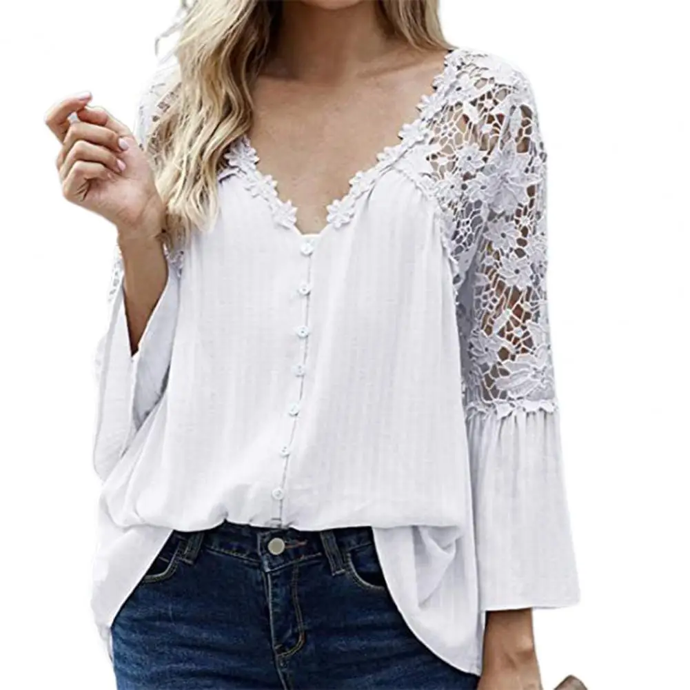 2021 New Autumn Shirt Women Lace Patchwork Flare Sleeve Casual Blouse Top Flower Decor Buttons Women Shirt blusa de mujer ins
2021 New Autumn Shirt Women Lace Patchwork Flare Sleeve Casual Blouse Top Flower Decor Buttons Women Shirt blusa de mujer ins
