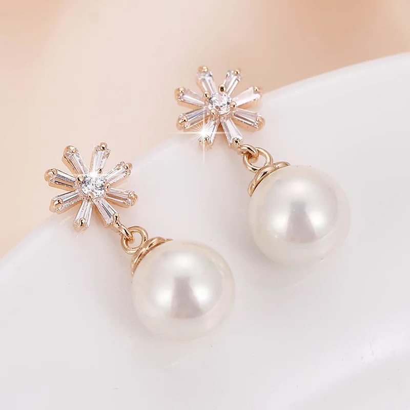 DE144 Fashion Refined Grace 4A Zircon Flower Pearl Earrings Girlfriend Gift Party Banquet Woman Jewelry Earrings 2021
DE144 Fashion Refined Grace 4A Zircon Flower Pearl Earrings Girlfriend Gift Party Banquet Woman Jewelry Earrings 2021