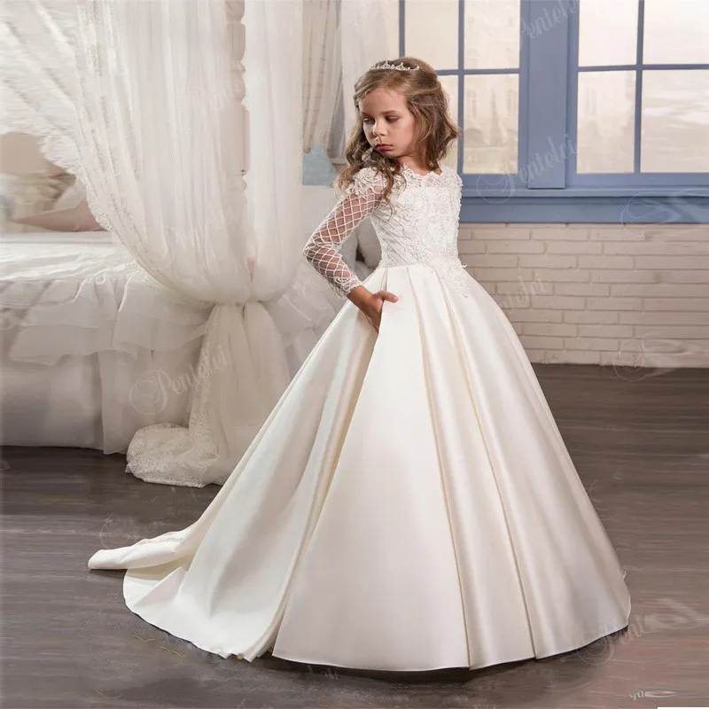 Long Sleeves Flower Girl Dresses For Weddings Ball Gown Appliques Lace Beaded Long First Communion Dresses For Little Girls
Long Sleeves Flower Girl Dresses For Weddings Ball Gown Appliques Lace Beaded Long First Communion Dresses For Little Girls