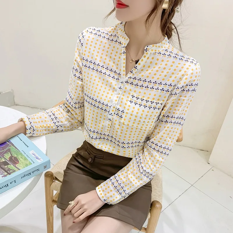 Printed Shirt Women's French Retro European Station Spring New European Goods Trendy Small Floral Bubble Sleeve Chiffon Shirt
Printed Shirt Women's French Retro European Station Spring New European Goods Trendy Small Floral Bubble Sleeve Chiffon Shirt