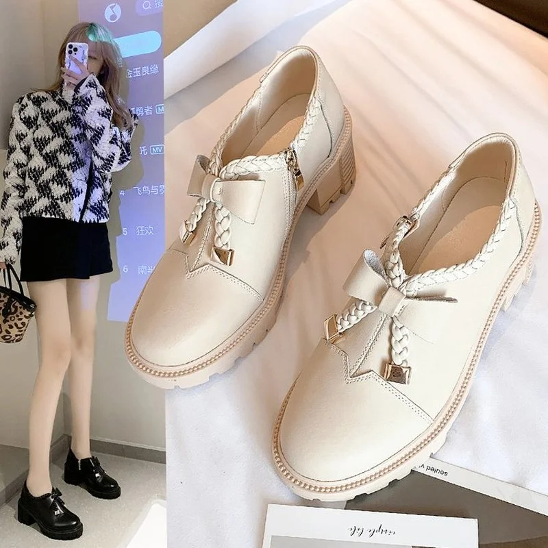 Autumn women's shoes 2021 thick-heeled high-heeled shoes women's all-match fashion single shoes bow gentle small leather shoes
Autumn women's shoes 2021 thick-heeled high-heeled shoes women's all-match fashion single shoes bow gentle small leather shoes