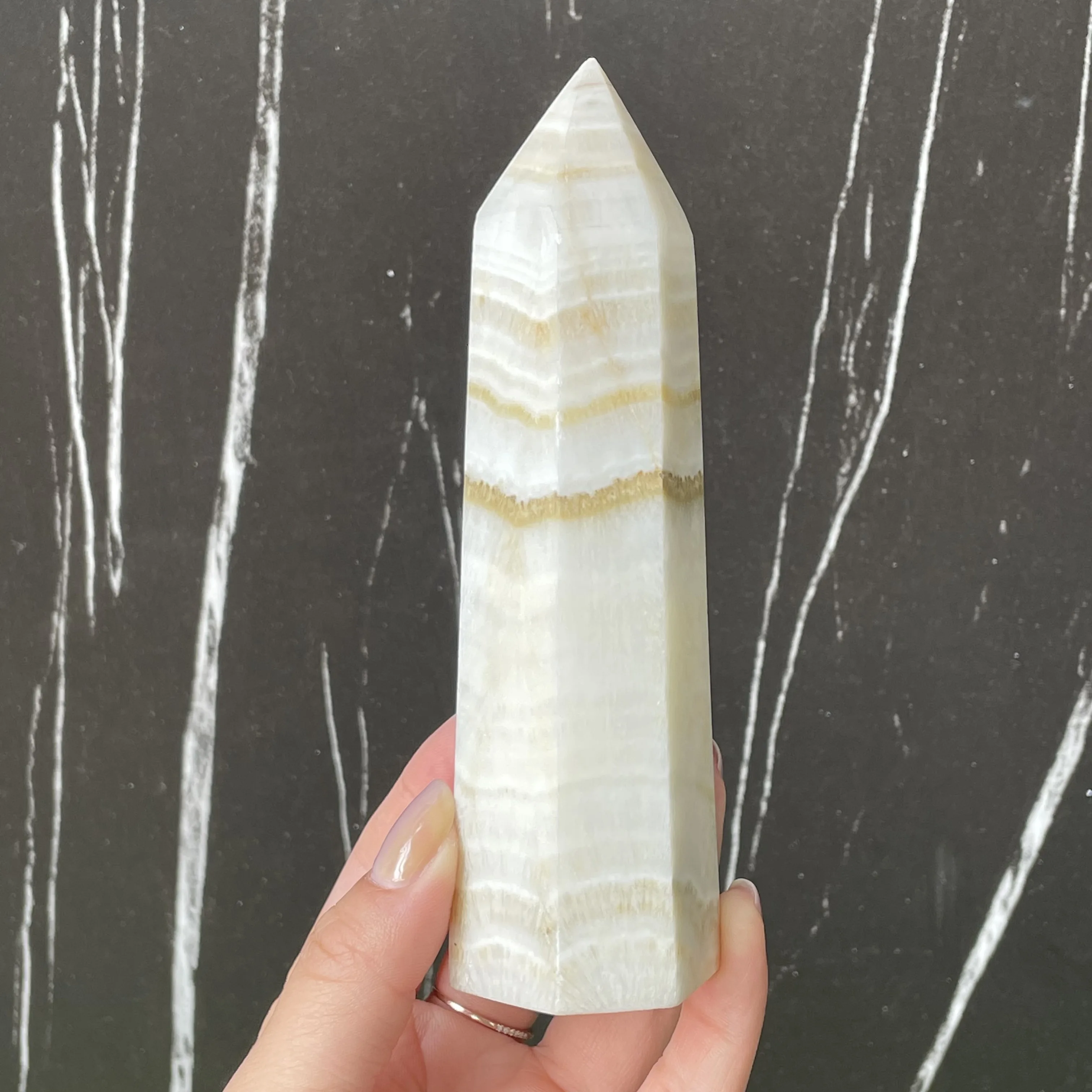 100% Natural Wand Point Jade Stone Stripes Healing Crystals Chakra Energy
100% Natural Wand Point Jade Stone Stripes Healing Crystals Chakra Energy